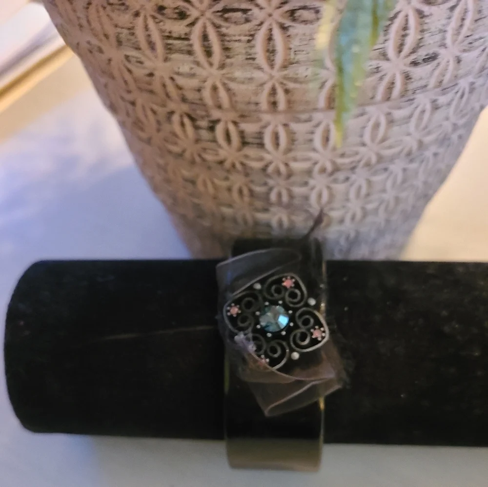 Costume bracelet